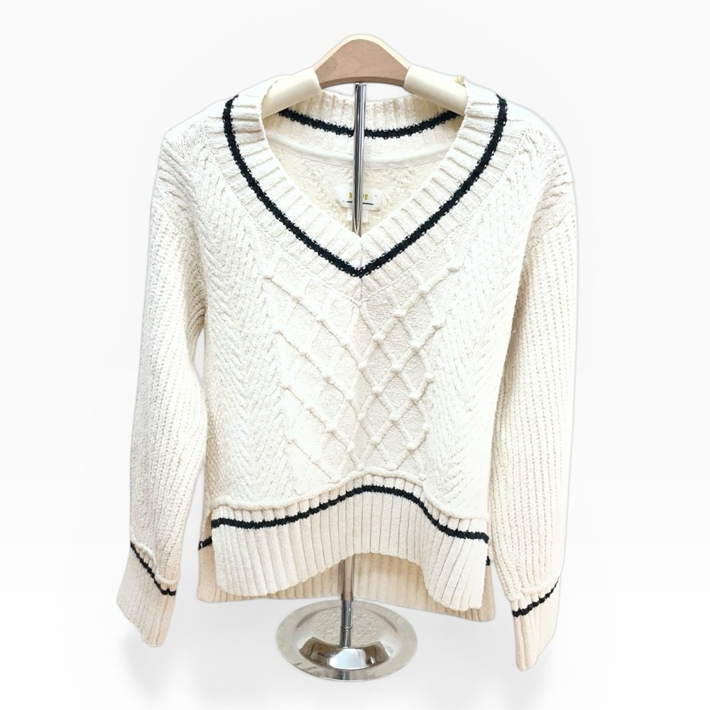 Maeve Anthropologie V-Neck White Crème Sweater Knit
Multi-Weave Cropped X Small